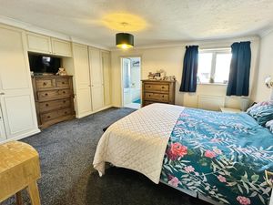 GRANVILLE WAY- click for photo gallery